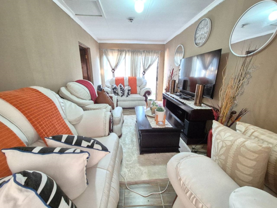 3 Bedroom Property for Sale in Grasslands Free State